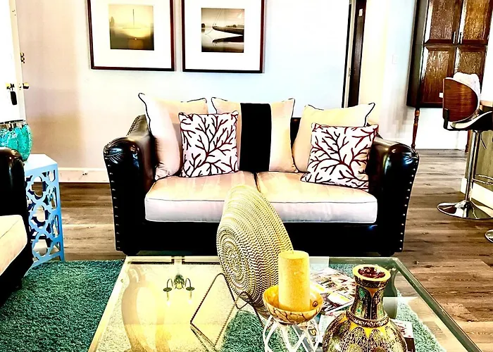 Hidden Gem Retreat In The Heart Of